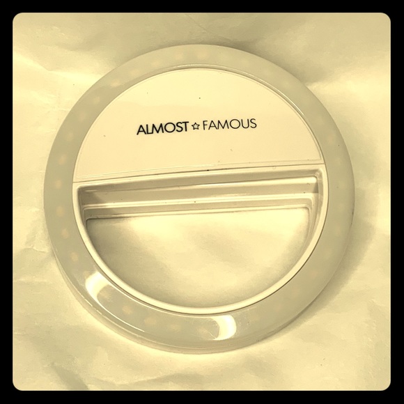 ⚡️Almost Famous selfie ring light - Picture 1 of 5